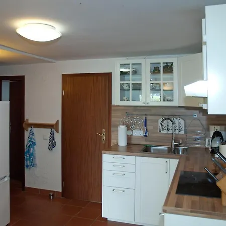 Froschkonig Mit 2 Schlafzimmer * Lobbe