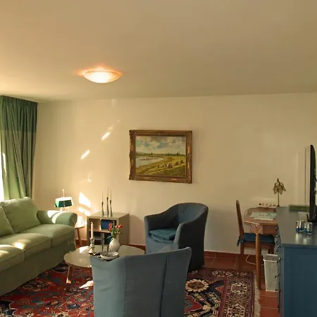 Froschkonig Mit 2 Schlafzimmer Lobbe